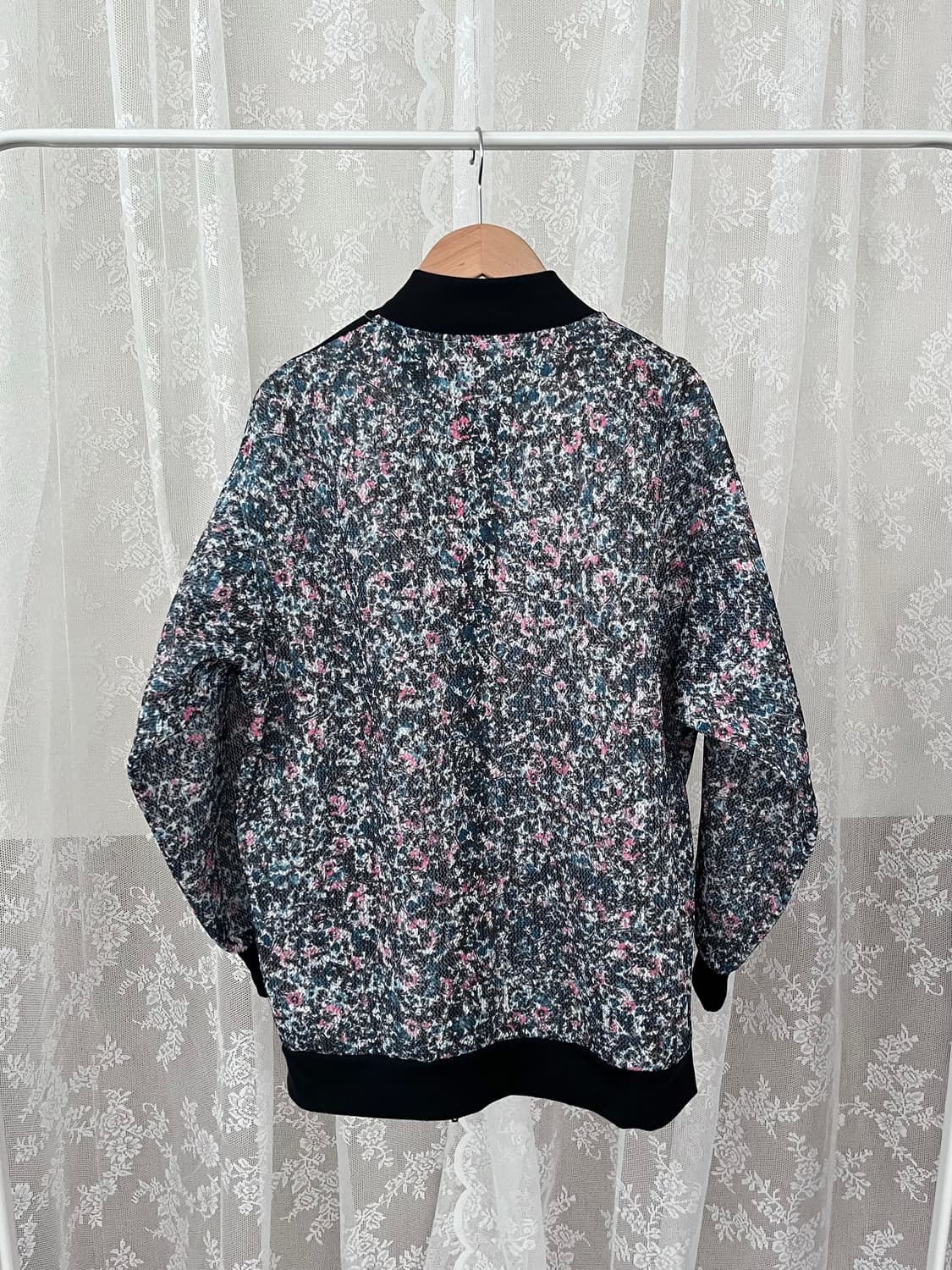 XS) 새상품 아디다스 플라워 롱 봄버 자켓 상품이미지2