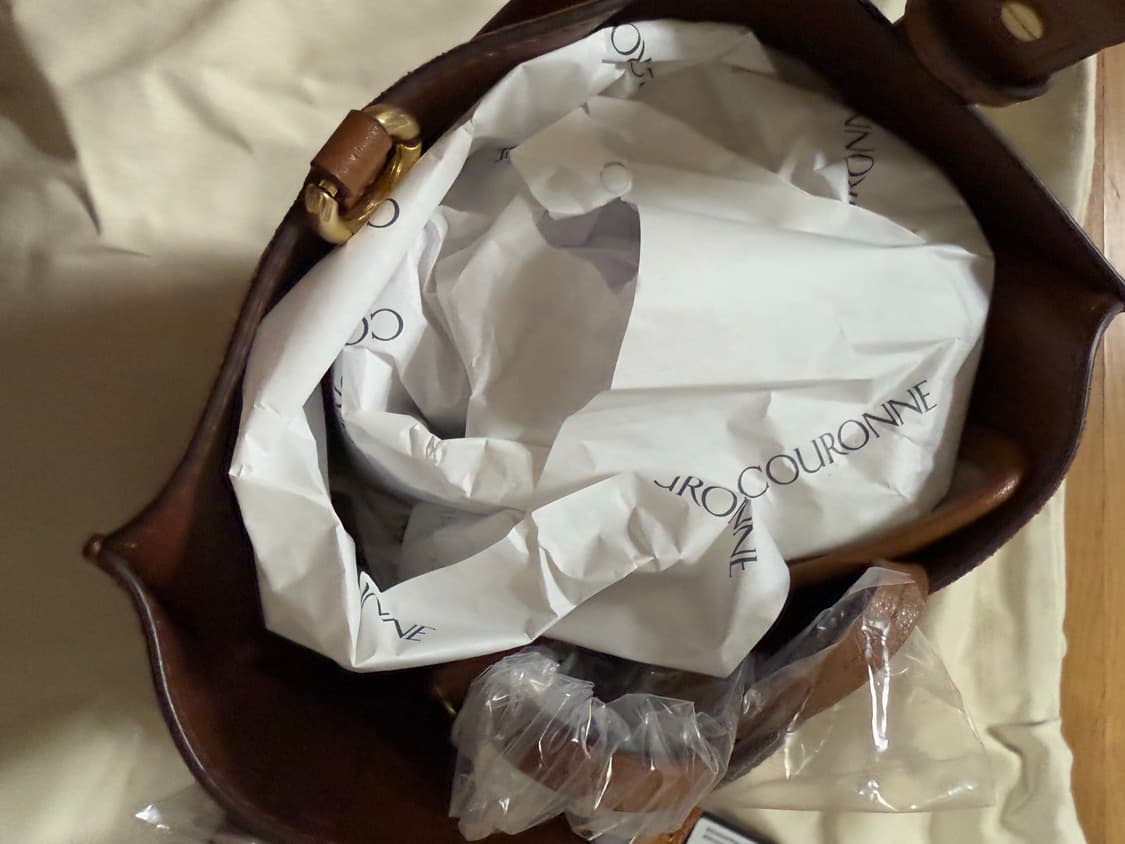 새상품) 쿠론 브라운 스웨이드 가죽 버킷백 상품이미지9