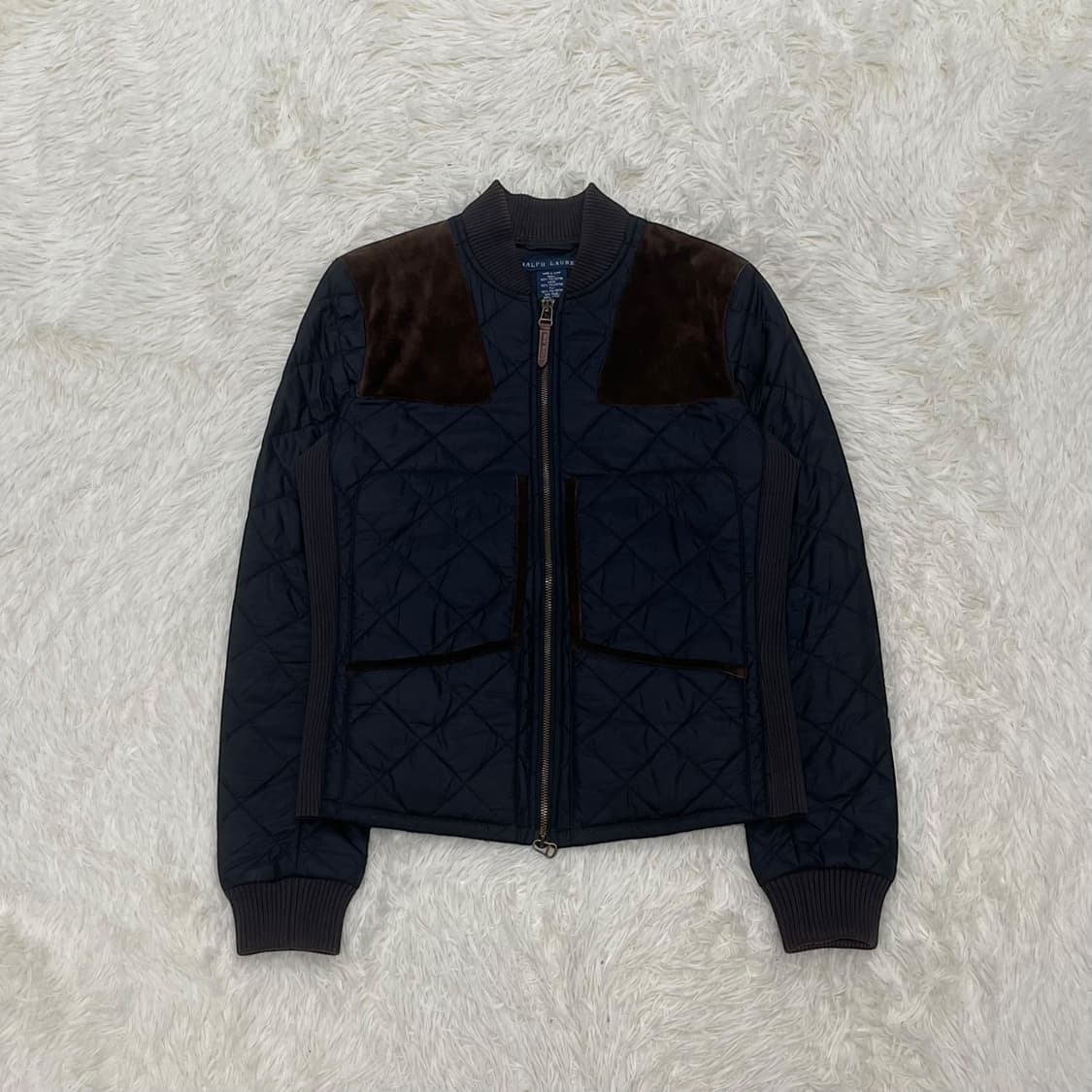 폴로 랄프로렌 스웨이드 퀄티드 경량 패딩 자켓 네이비 상품이미지2