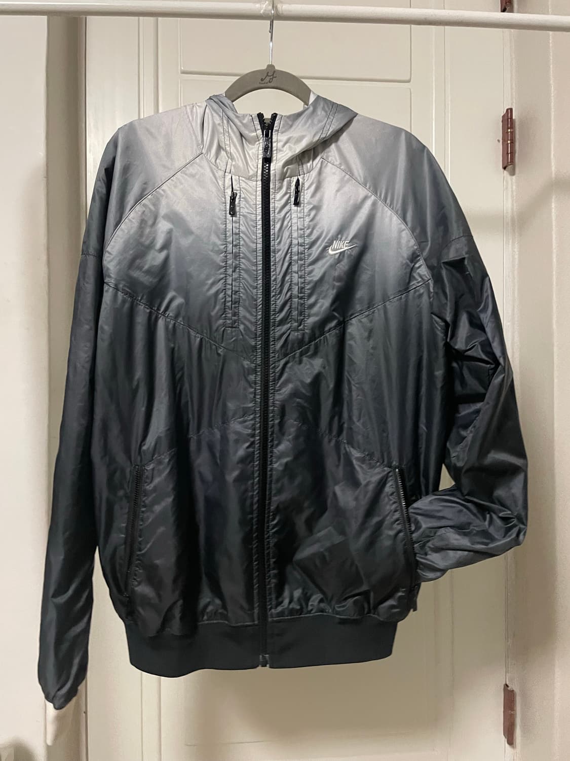 나이키 그라데이션 윈드러너 바람막이 상품이미지1