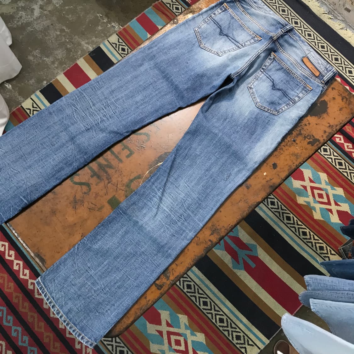디젤 연중청 워시드 플레어핏 데님 팬츠 허리 31 32  상품이미지2