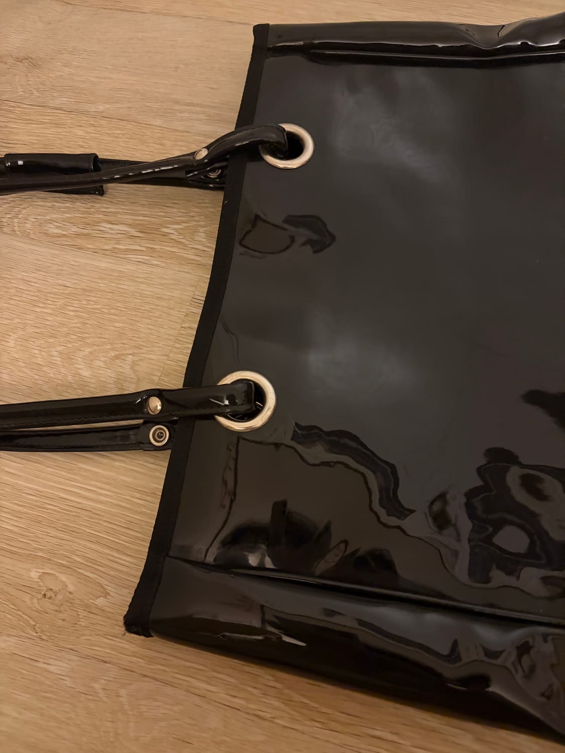 닥터마틴 에나멜 빅 숄더백 상품이미지3