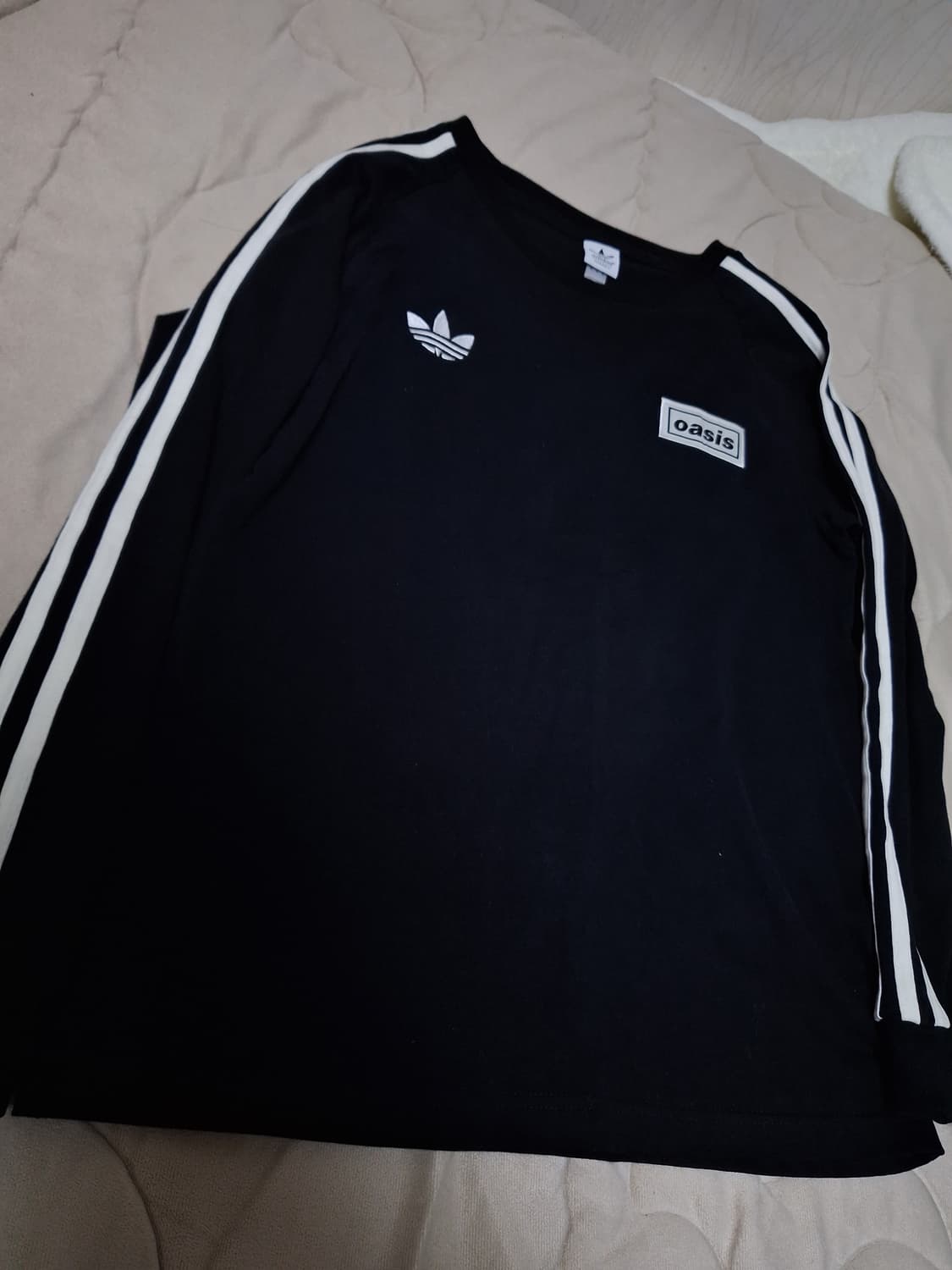 아디다스 × 오아시스 콜라보 롱슬리브M 상품이미지1