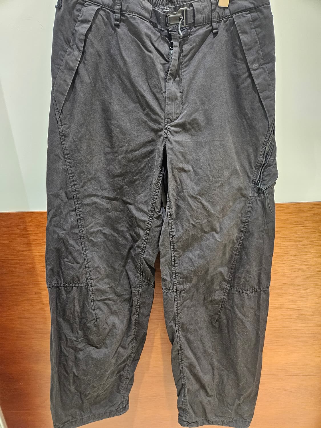 CP컴퍼니 와이드핏 카고팬츠34 상품이미지1