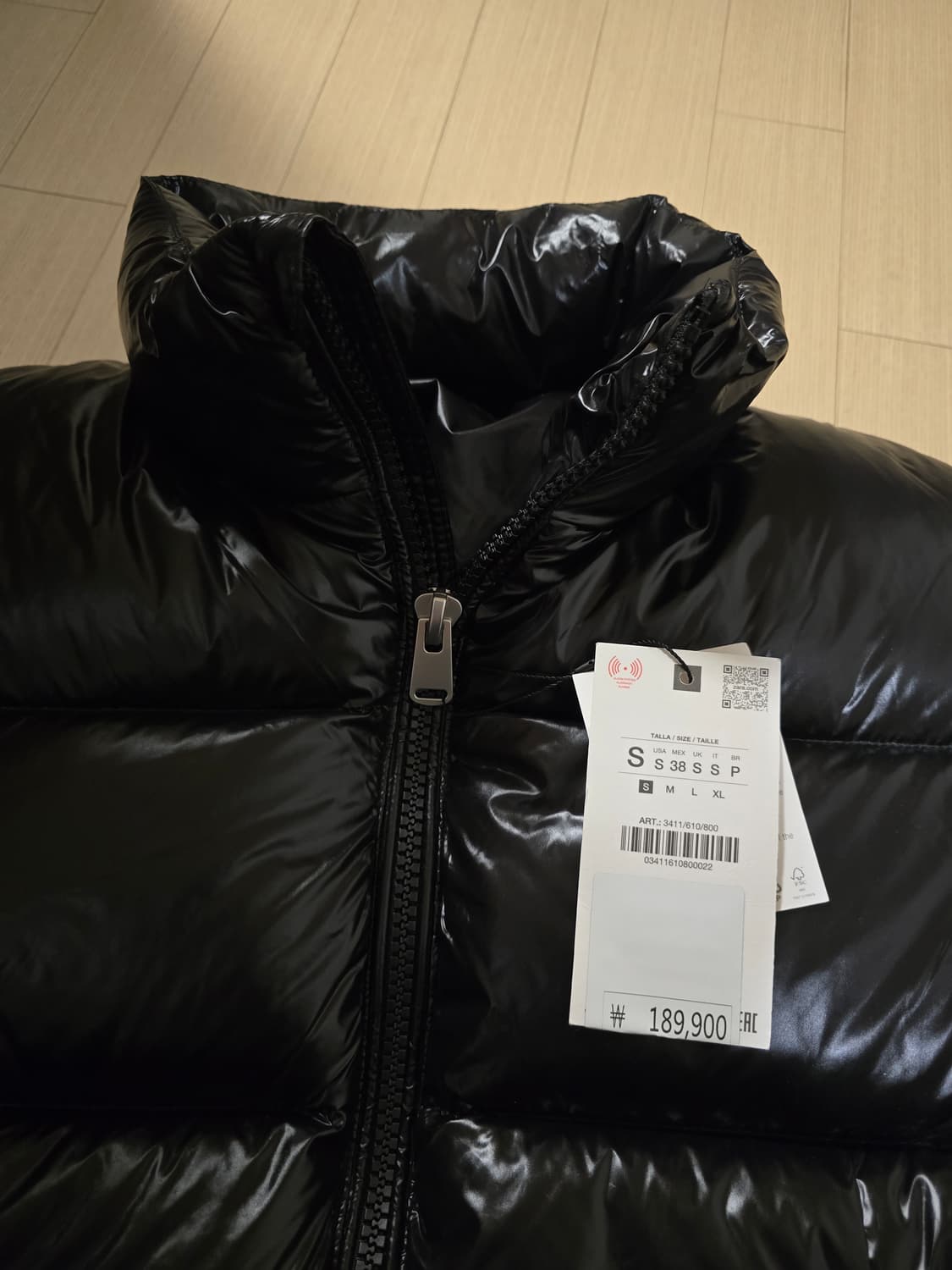 자라 25FW 유광 다운 패딩 점퍼 S 블랙 논후드 상품이미지6