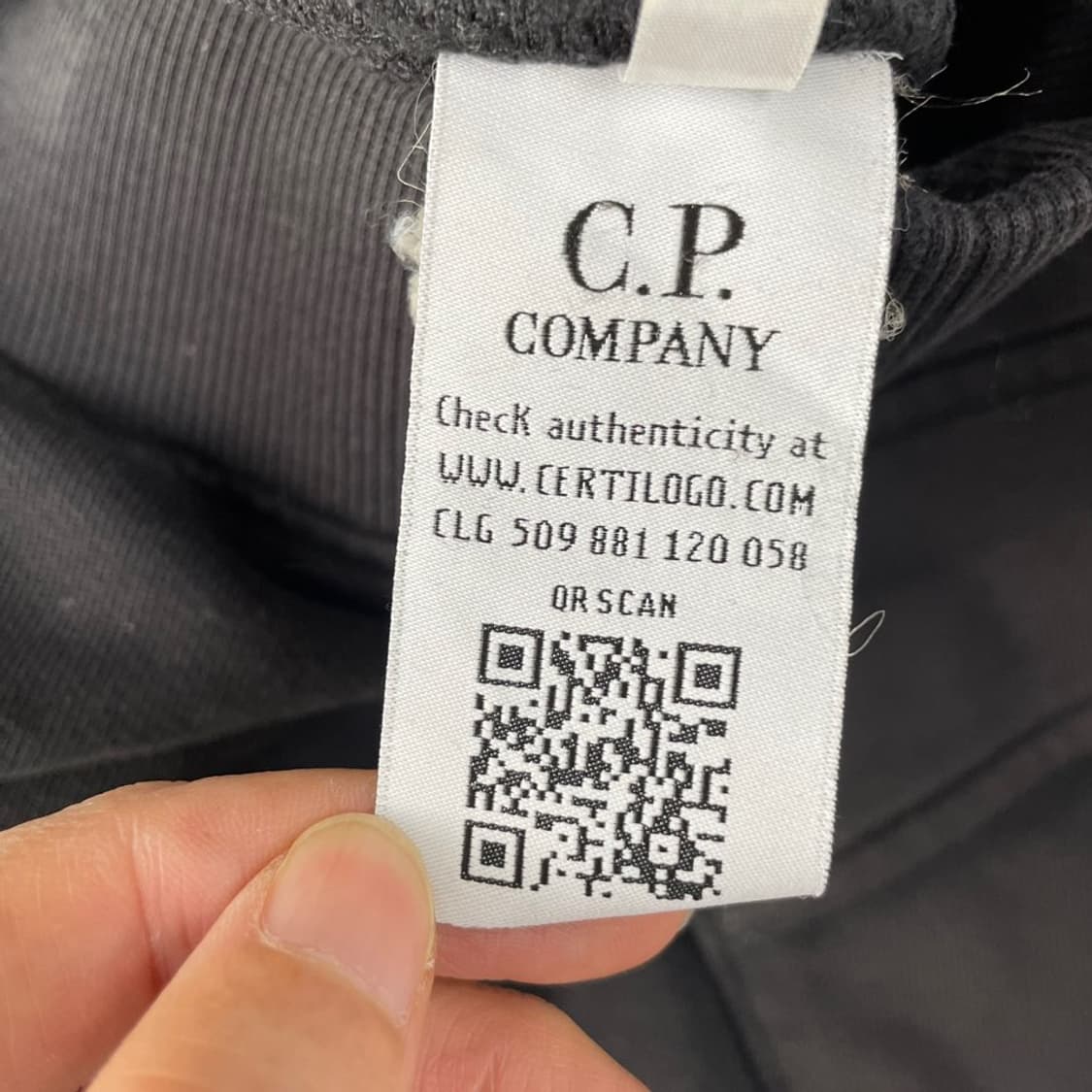 [S] CP컴퍼니 렌즈 카고 조거트레이닝바지 상품이미지7