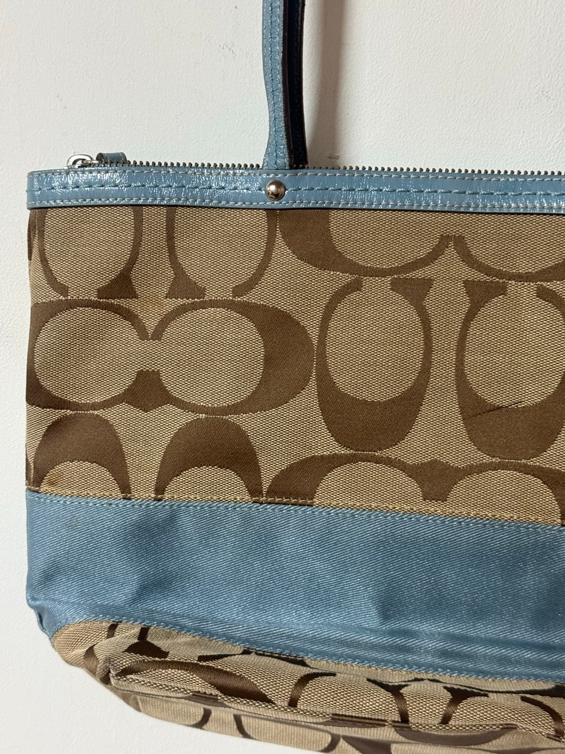 코치 COACH 시그니처 자카드 스카이블루 배색 토트백 숄더백 상품이미지4