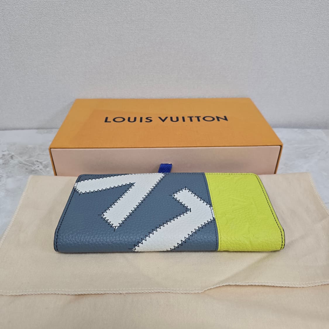 루이비통 브라짜 토뤼옹 모노그램 장지갑 판매 상품이미지1