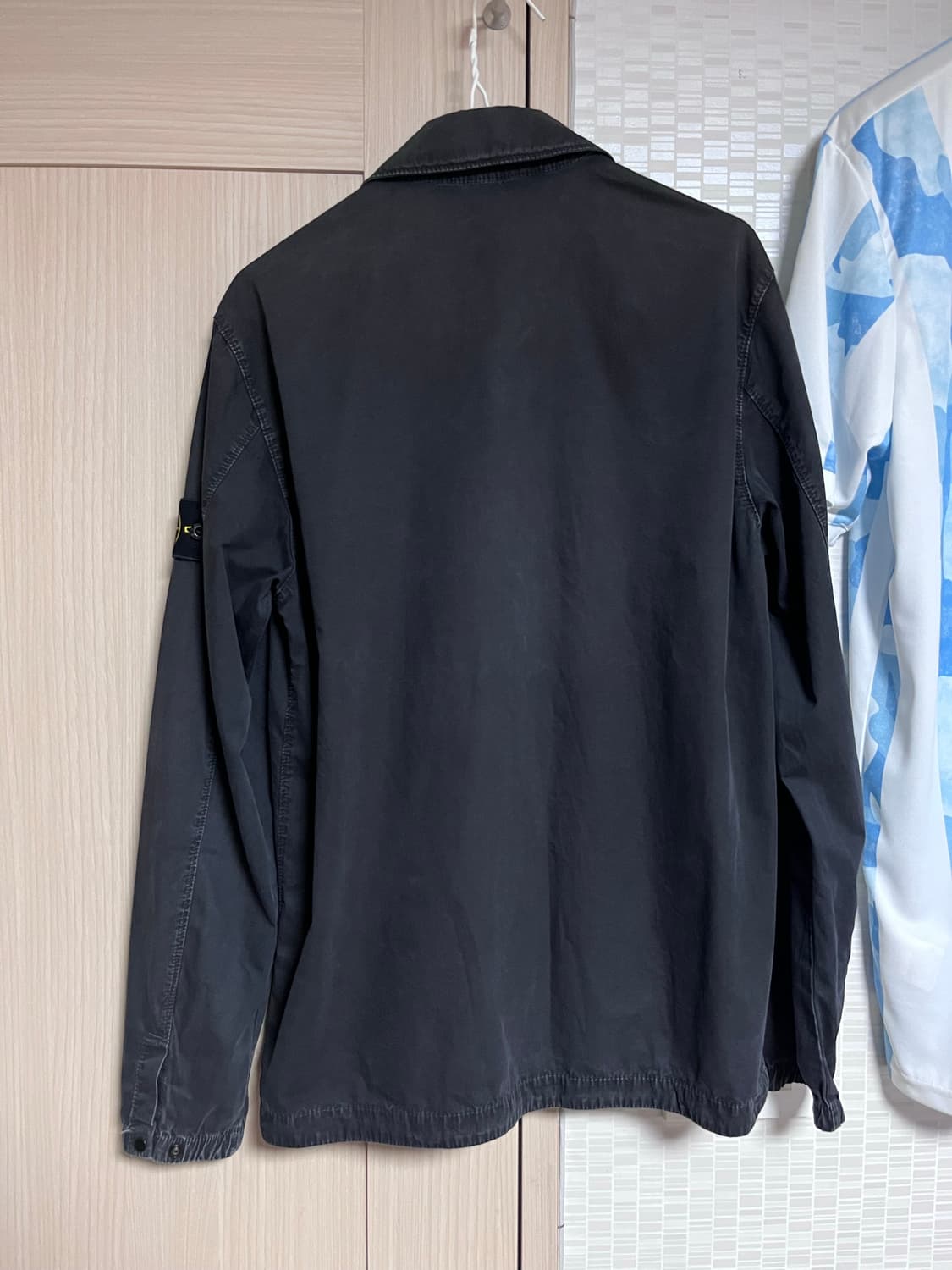 [M] 스톤 아일랜드 107WN 올드이펙트 오버셔츠 블랙  상품이미지2