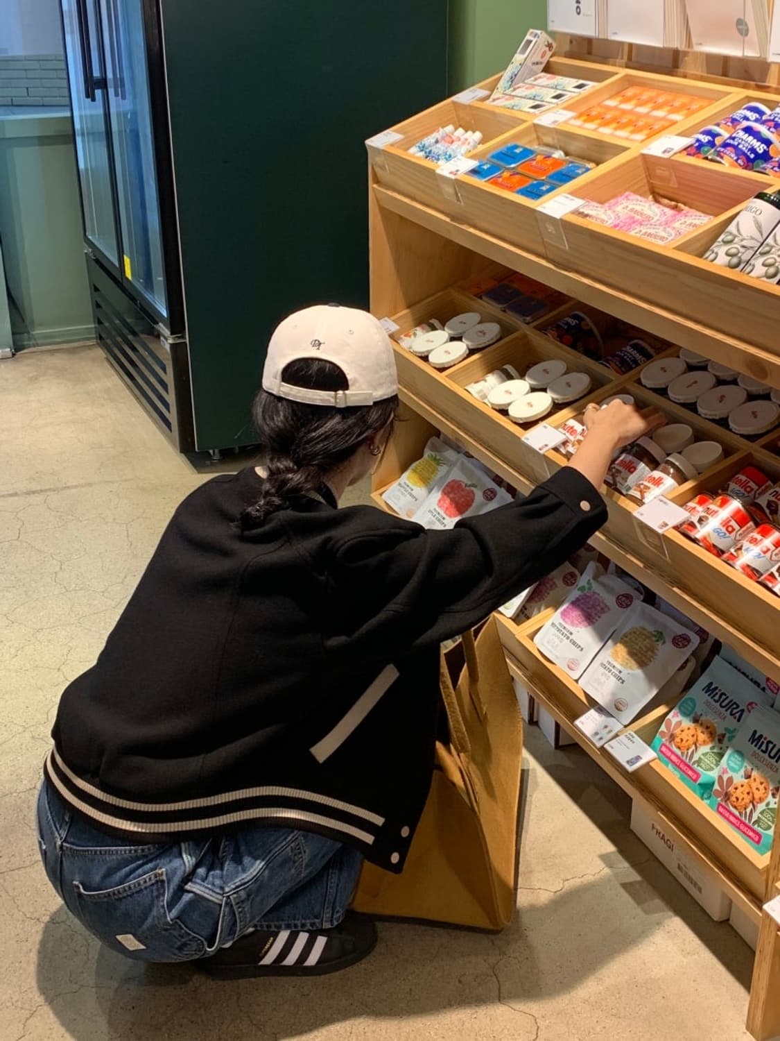 노멜렛 조이 크롭 바시티 자켓 블랙 1사이즈 상품이미지3