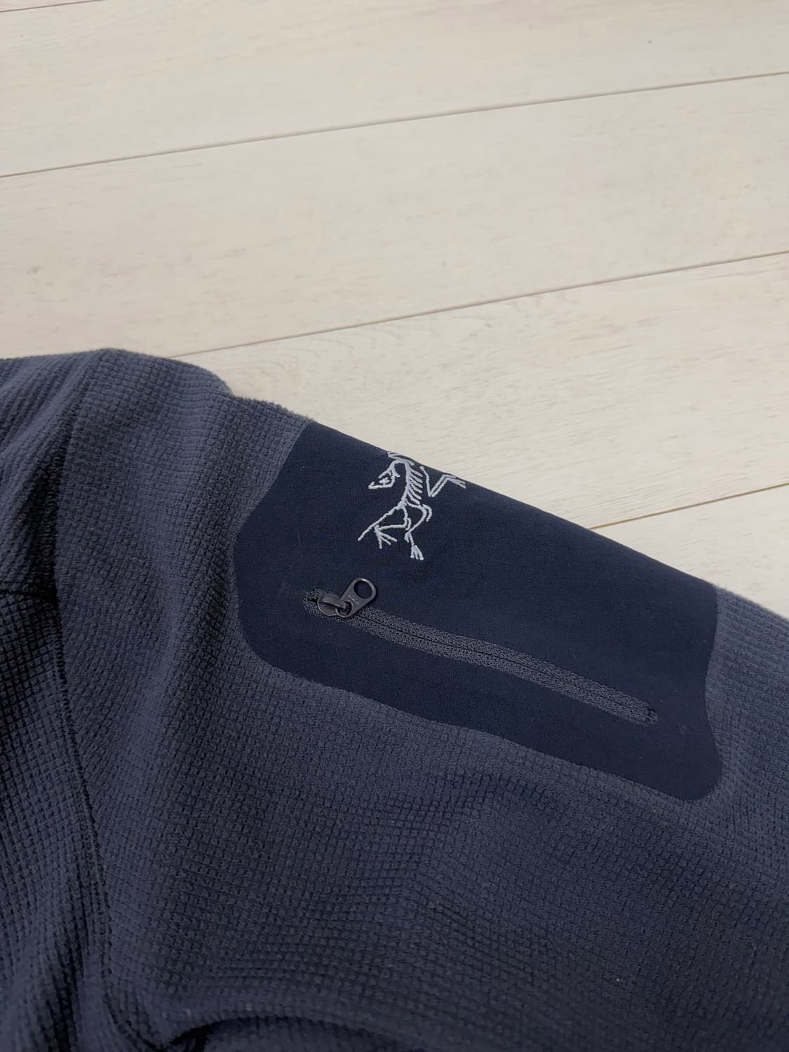 아크테릭스 델타 LT   L 사이즈  블랙사파이어 상태 좋아요  상태 9 상품이미지2