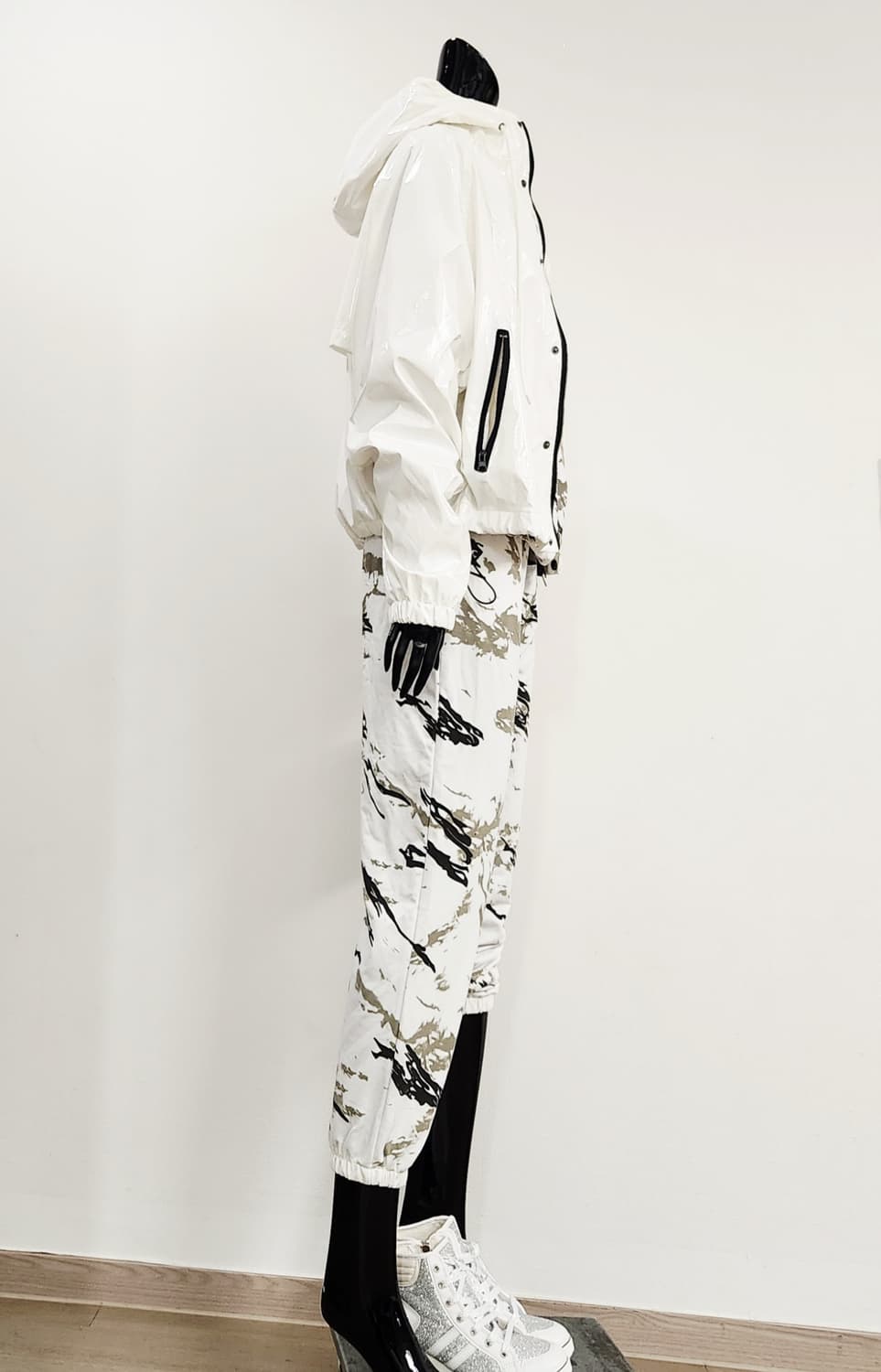 글로시 바람막이 점퍼  상품이미지4