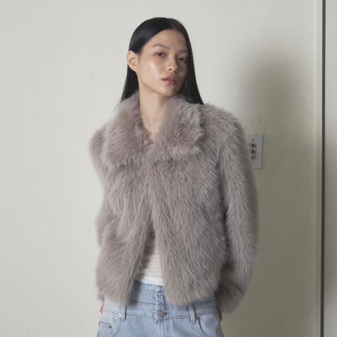 고윤정 착용 오데스 포우 퍼자켓 애쉬 그레이 상품이미지2