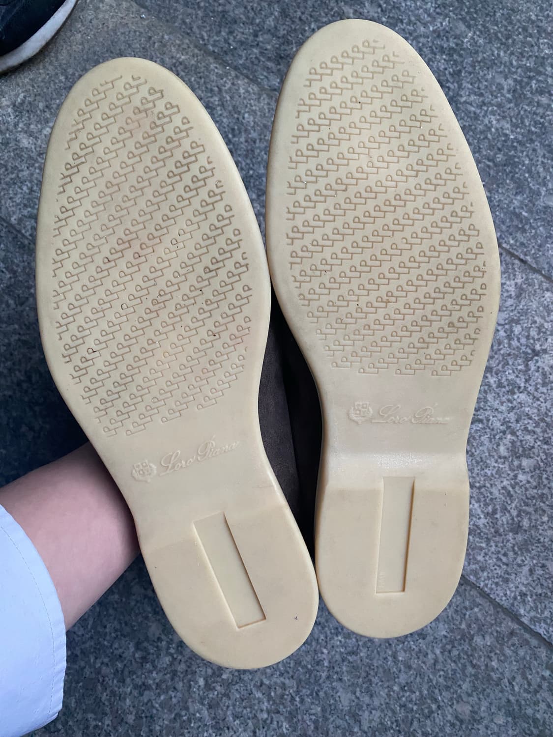 로로피아나 썸머워크 웜 그레이 42 상품이미지2