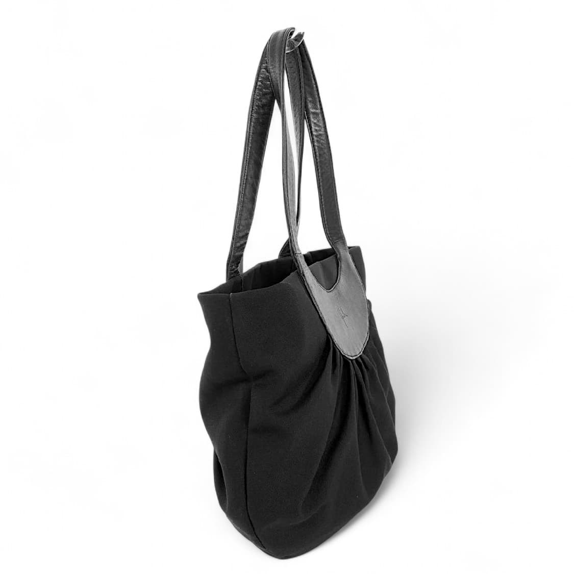 시빌라 새틴 레더 셔링백 이세이미야케 스타일 선호? 상품이미지3