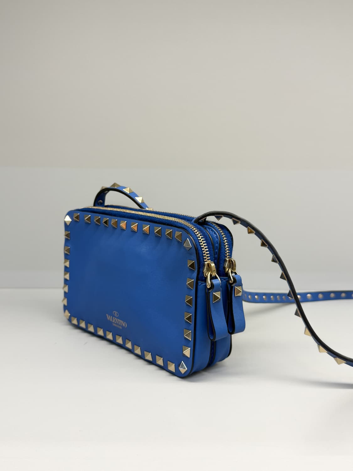 발렌티노 카프스킨 락스터드 더블 지프 크로스백 상품이미지5