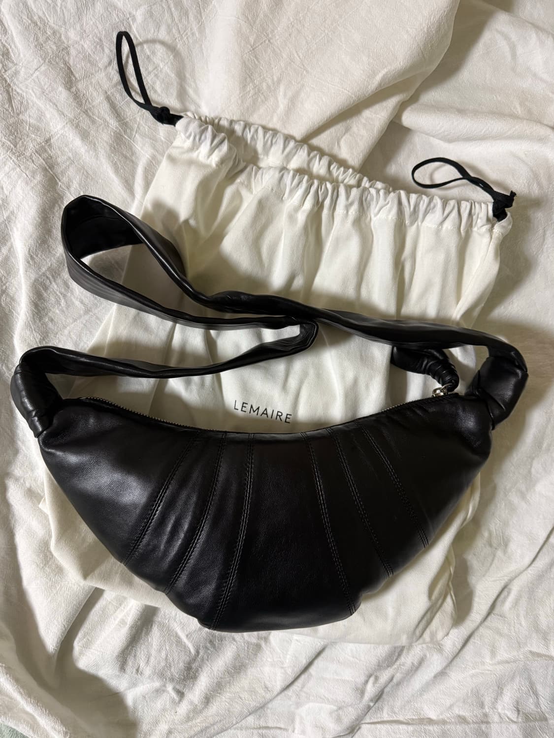 르메르 크루아상 백 스몰 블랙 (범백) 상품이미지1