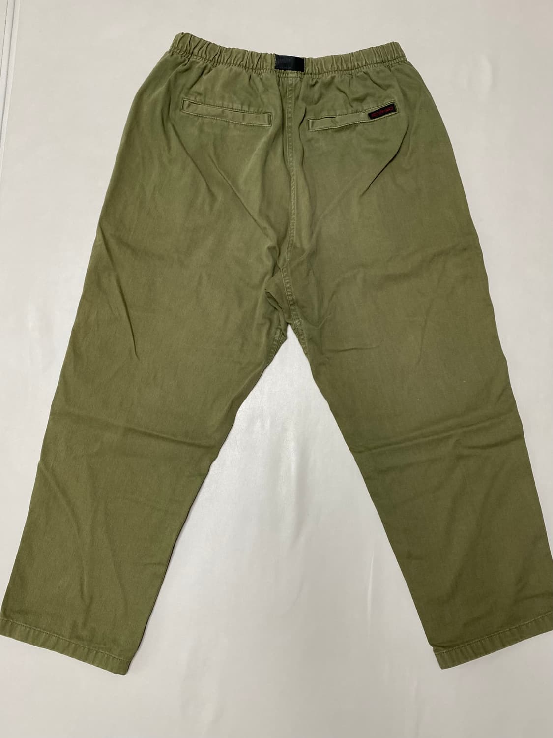 그라미치 루즈핏 테이퍼드 팬츠 올리브 M 상품이미지4