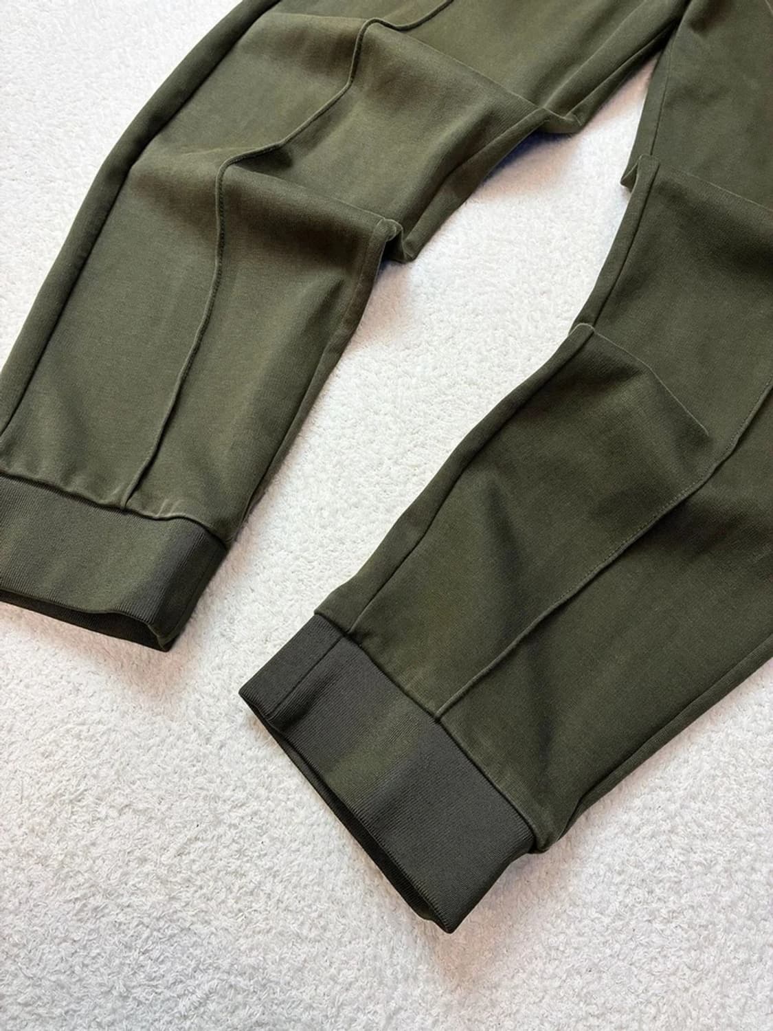 코스 COS 신형 슬림핏 핀턱 조거 스웻 팬츠 PN5765 상품이미지4