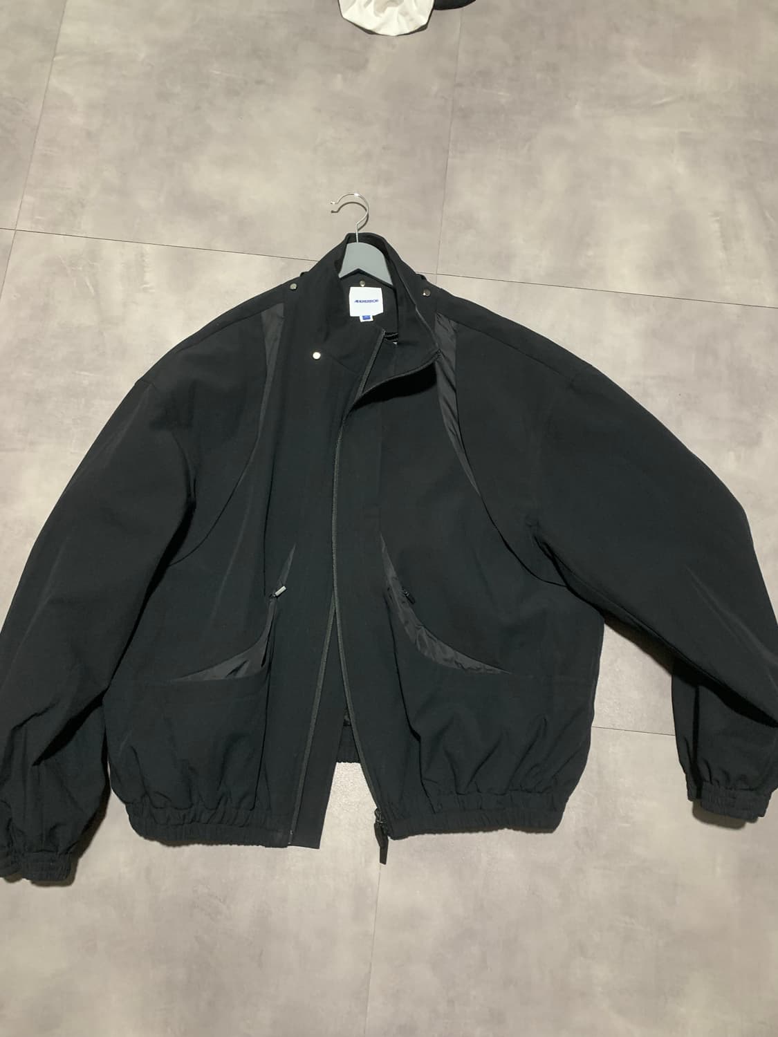 아더에러 봄버자켓 상품이미지1