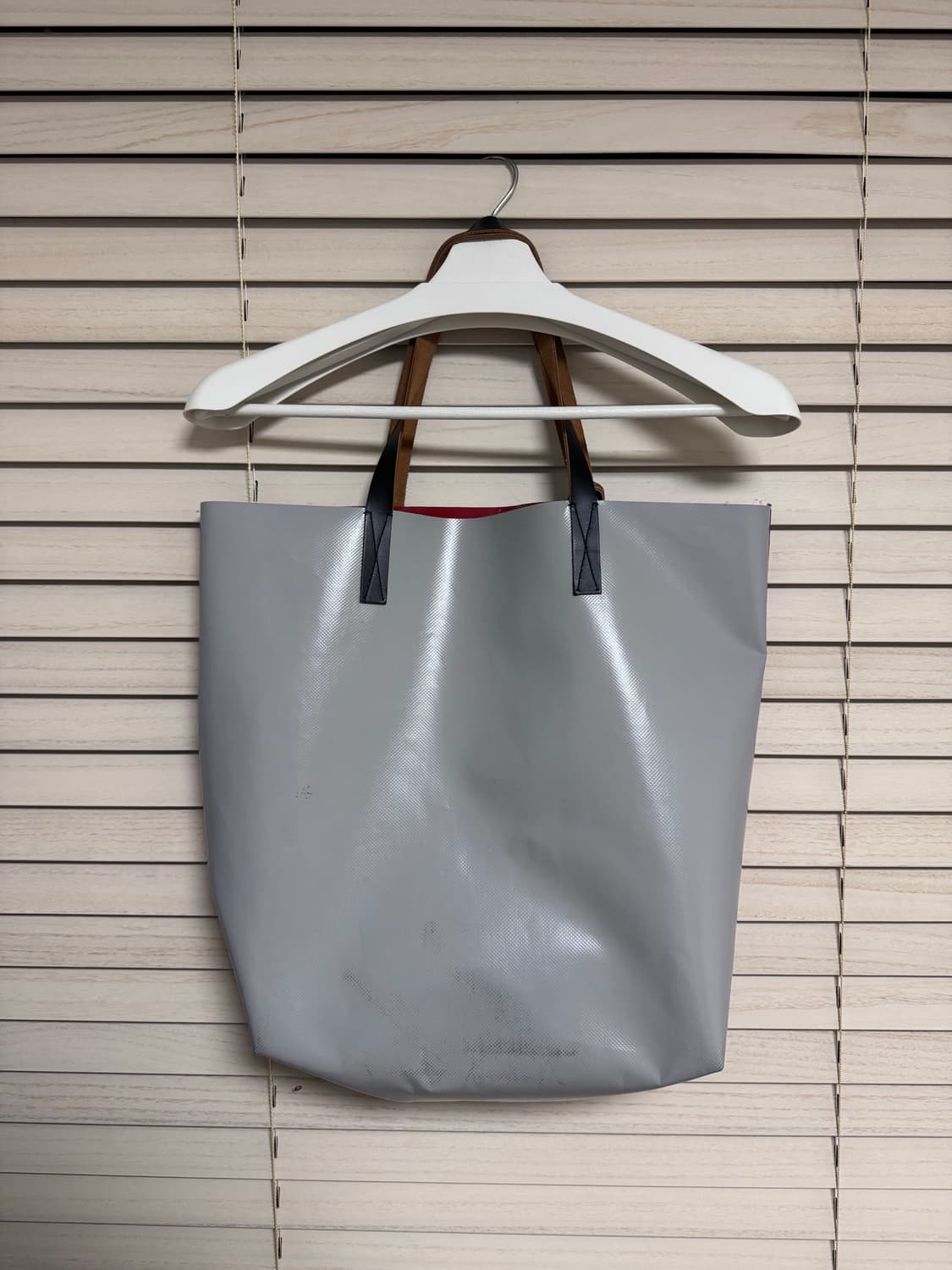 마르니 트라이베카 토트백 상품이미지4