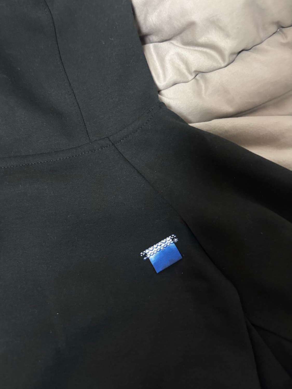 아더에러 랭글 후드 (Langle hoodie Noir) 상품이미지5