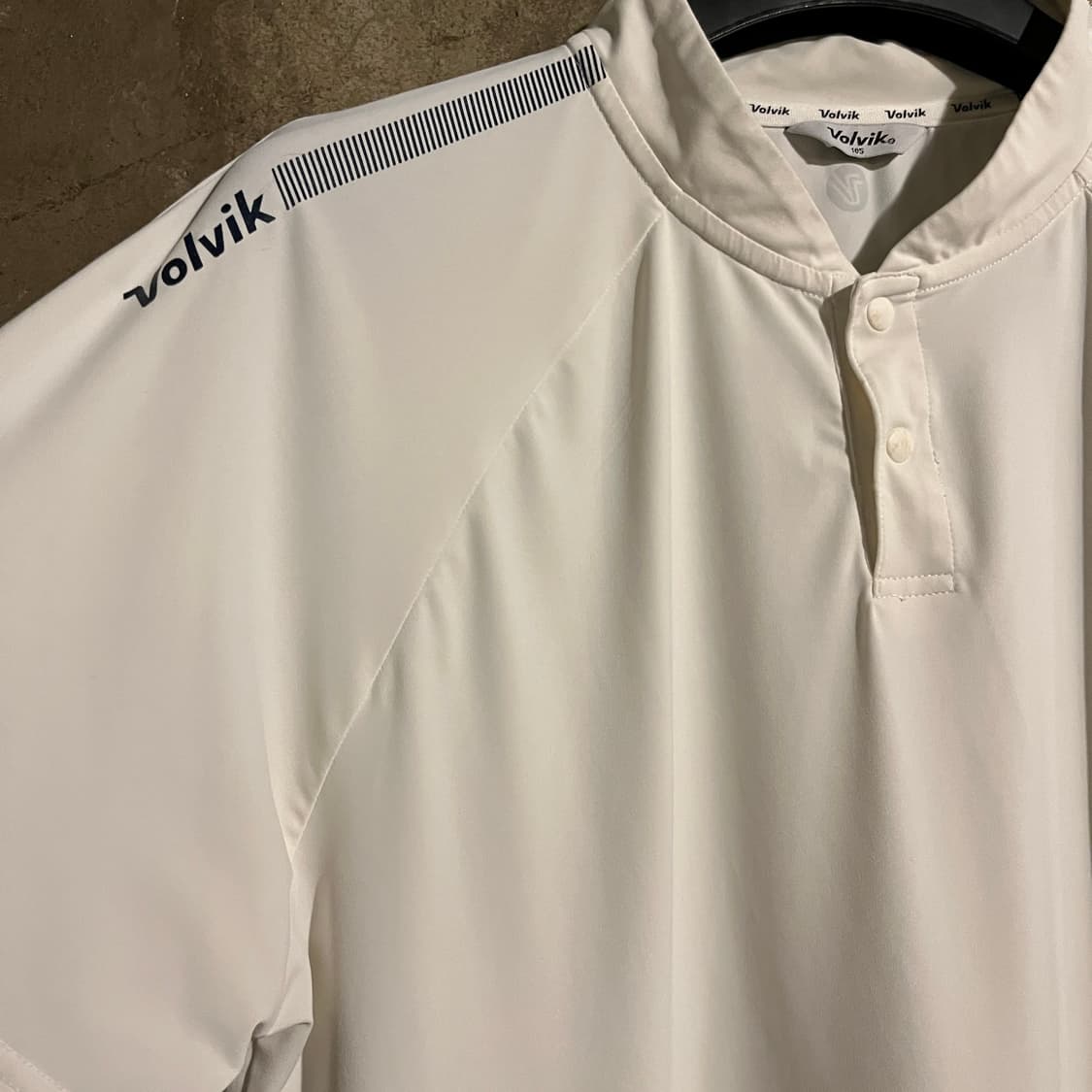 볼빅 버튼 반팔티 상품이미지2