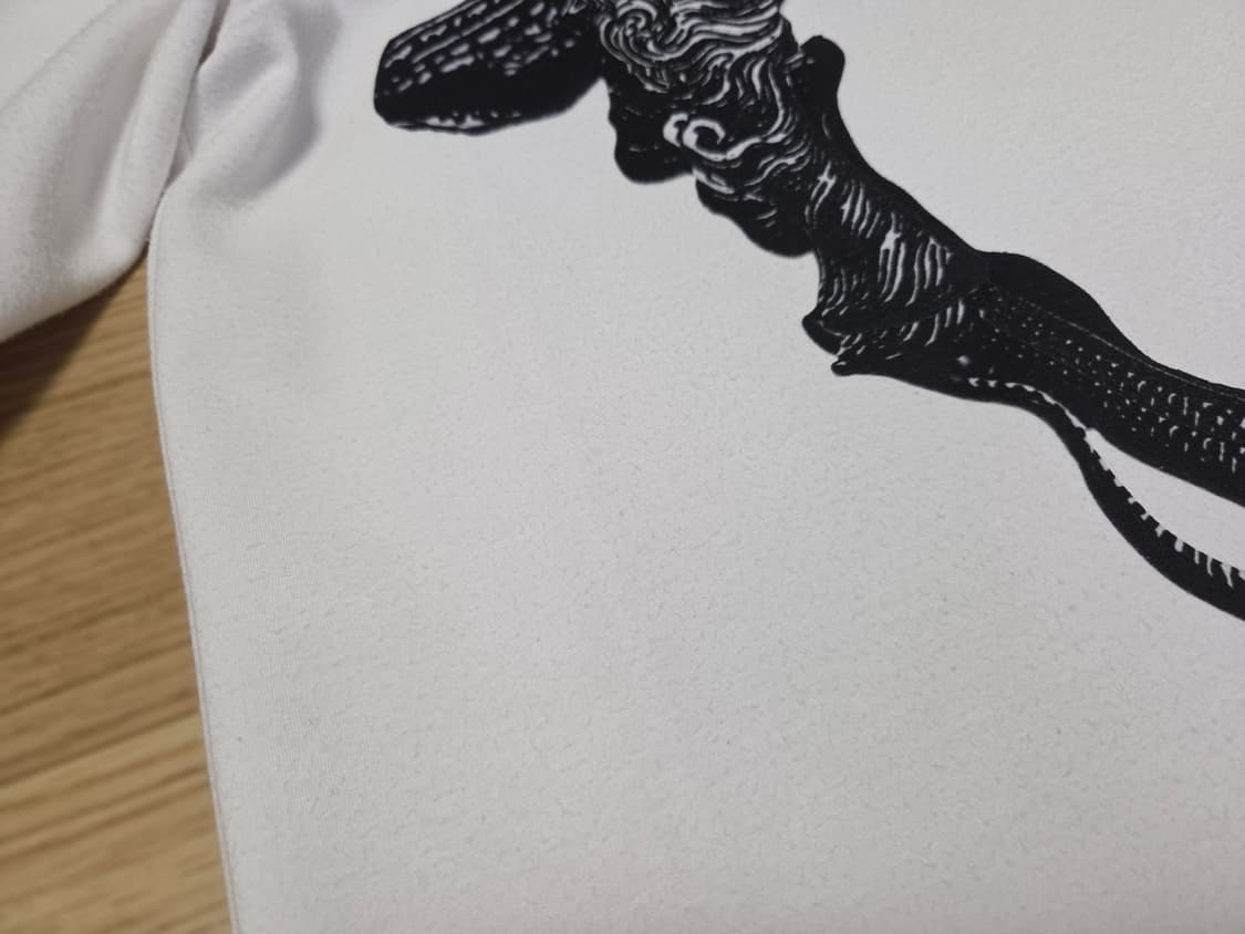 시스템 옴므 SYSTEM HOMME 달빛 왕관 그래픽 맨투맨 상품이미지3