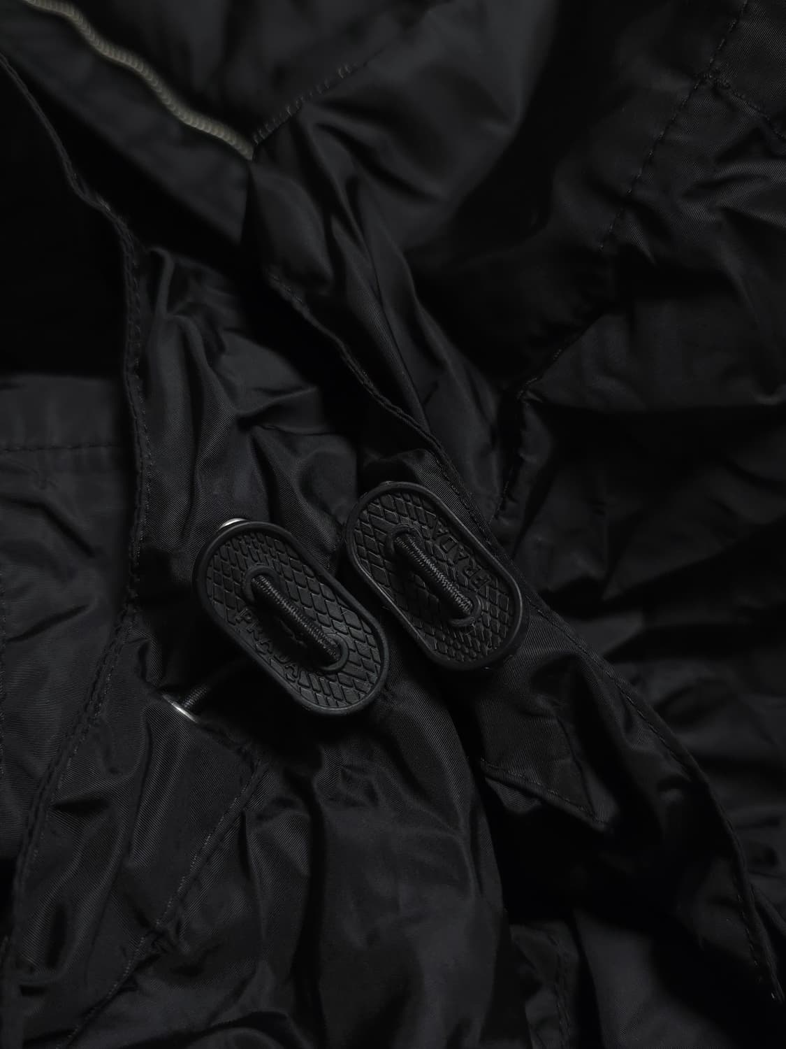 [XL] 프라다 리나일론 퀄팅 패딩 블랙(SGB803) 상품이미지6