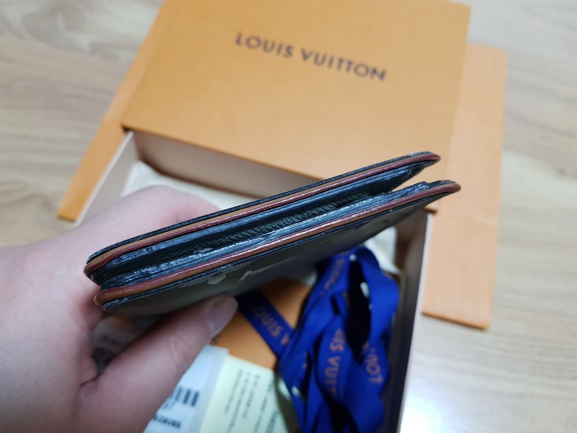 루이비통 티타늄 멀티플월릿 반지갑 상품이미지7