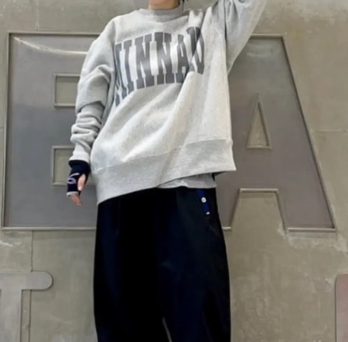 빔즈 x 민나노 x 챔피온 24aw 스웻셔츠 그레이 XL 상품이미지8