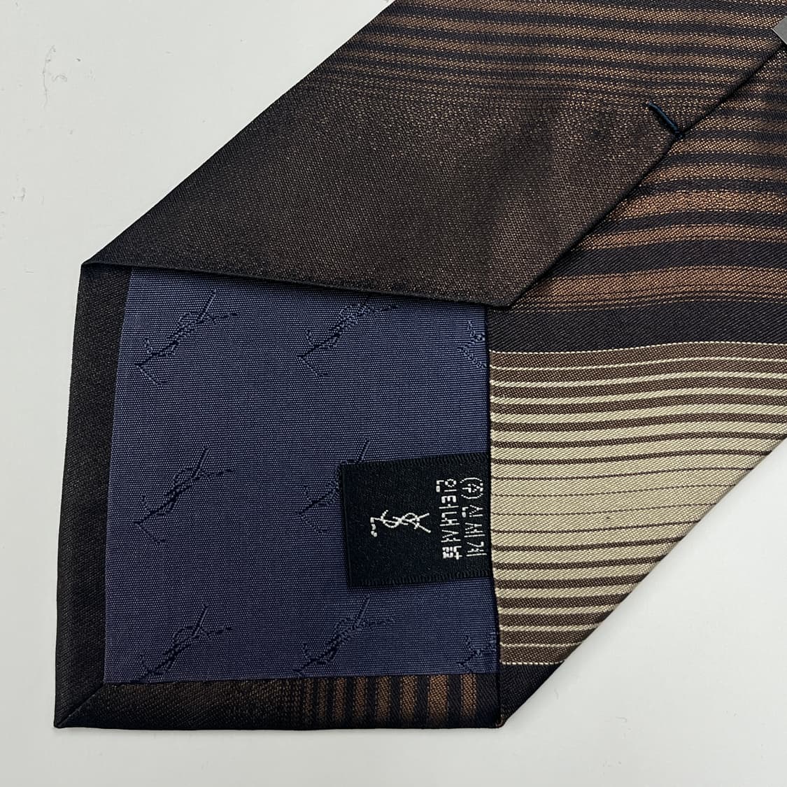 정품 명품 입생로랑 넥타이 9.7cm 다크브라운 사선 상품이미지6