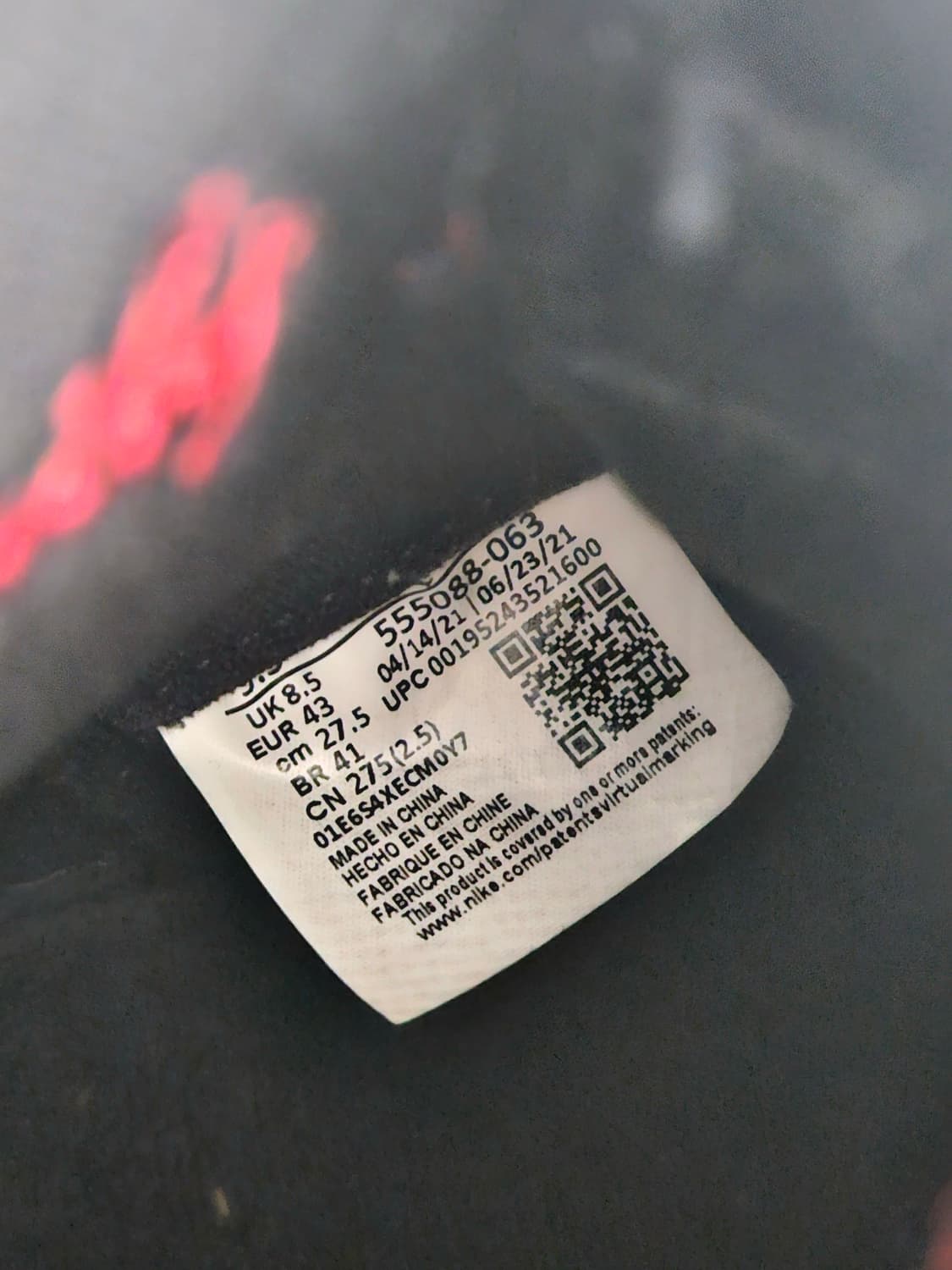 조던 1 레트로 하이 OG 페이턴트 브레드 (275) 상품이미지4