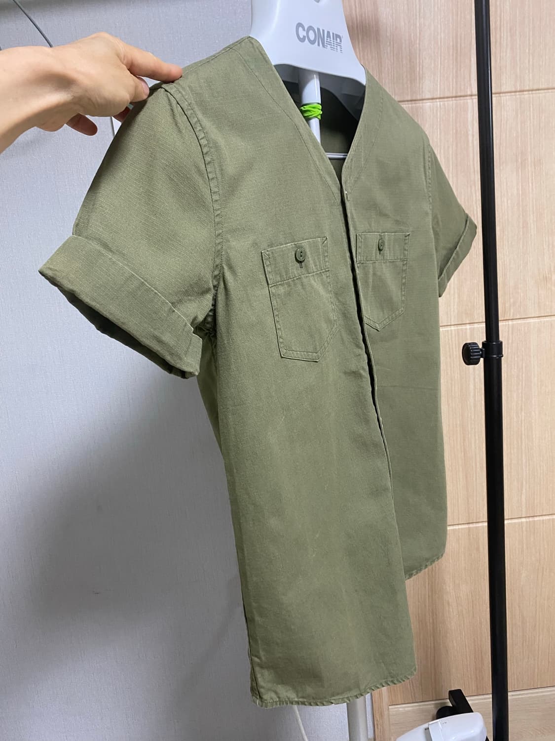 칼하트 반팔 셔츠 카키 XS 상품이미지3
