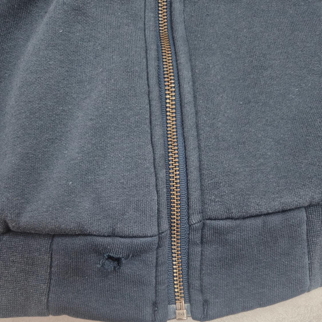 Carhartt 레귤러 핏 미드웨이트 후드 집업 상품이미지4