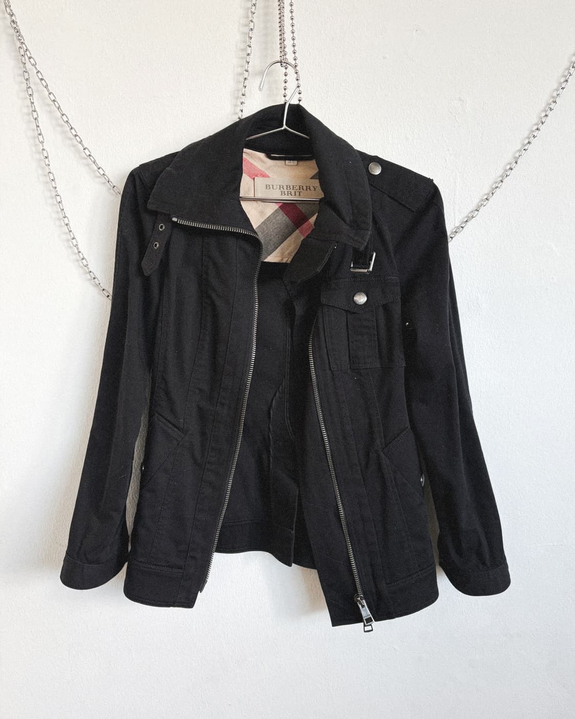 버버리 하이넥 버클 스트랩 코튼 라이더자켓 상품이미지1