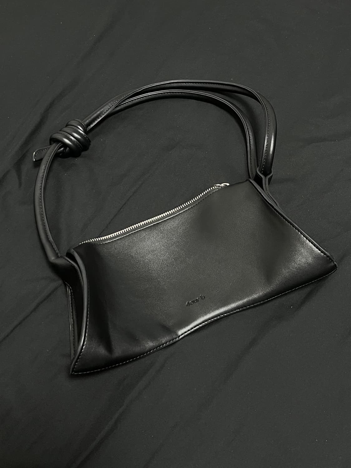 사비 블랙 숄더백 상품이미지1