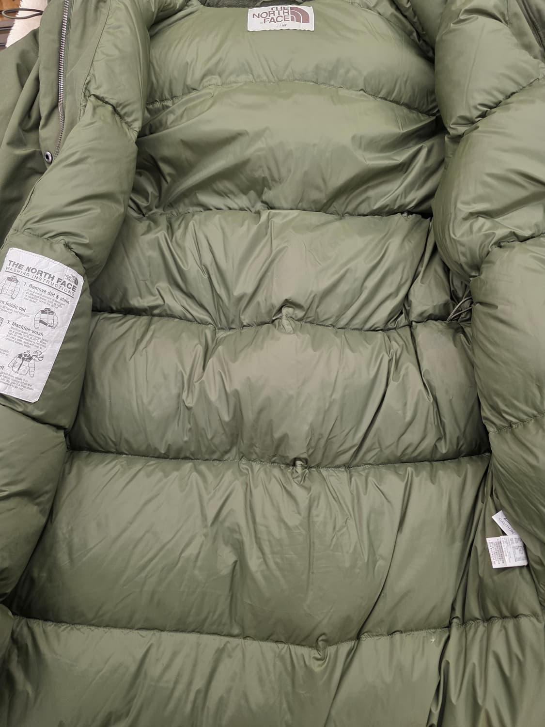 노스페이스 여성 화이트라벨 네일튼 구스다운 롱패딩.   싸이즈  95 L 상품이미지6