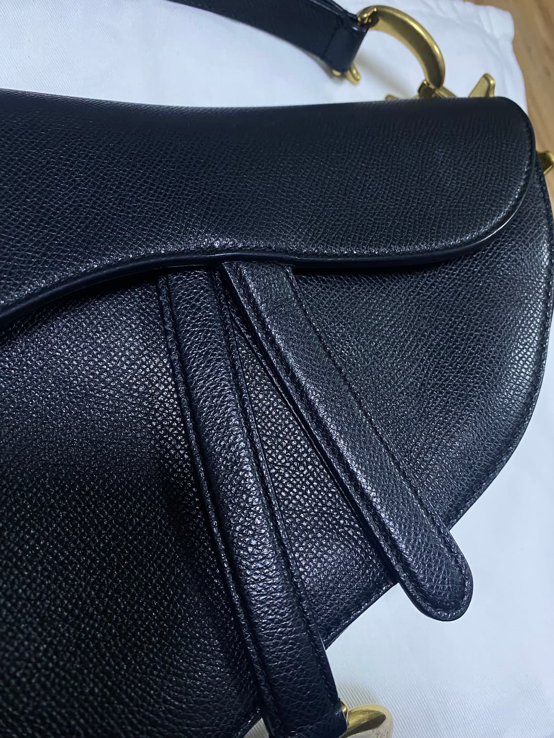 디올 새들백 미듐 상품이미지4