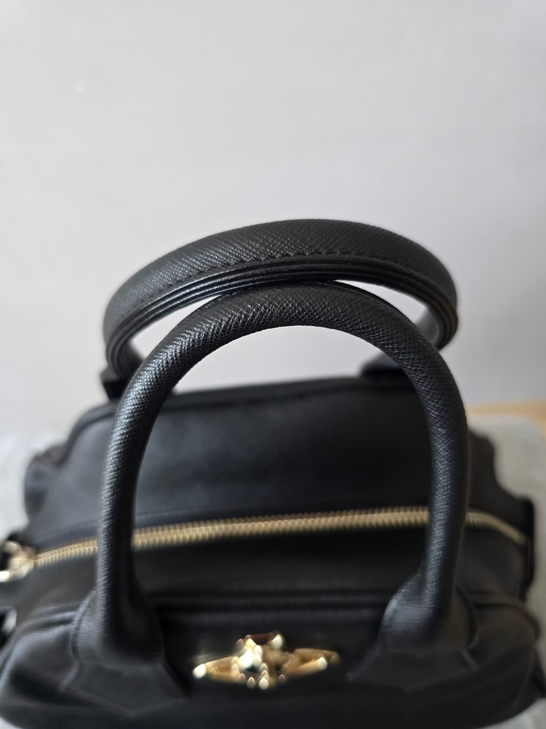 Vivienne Westwood 야스민 미디움 ORB 로고 블랙 상품이미지5