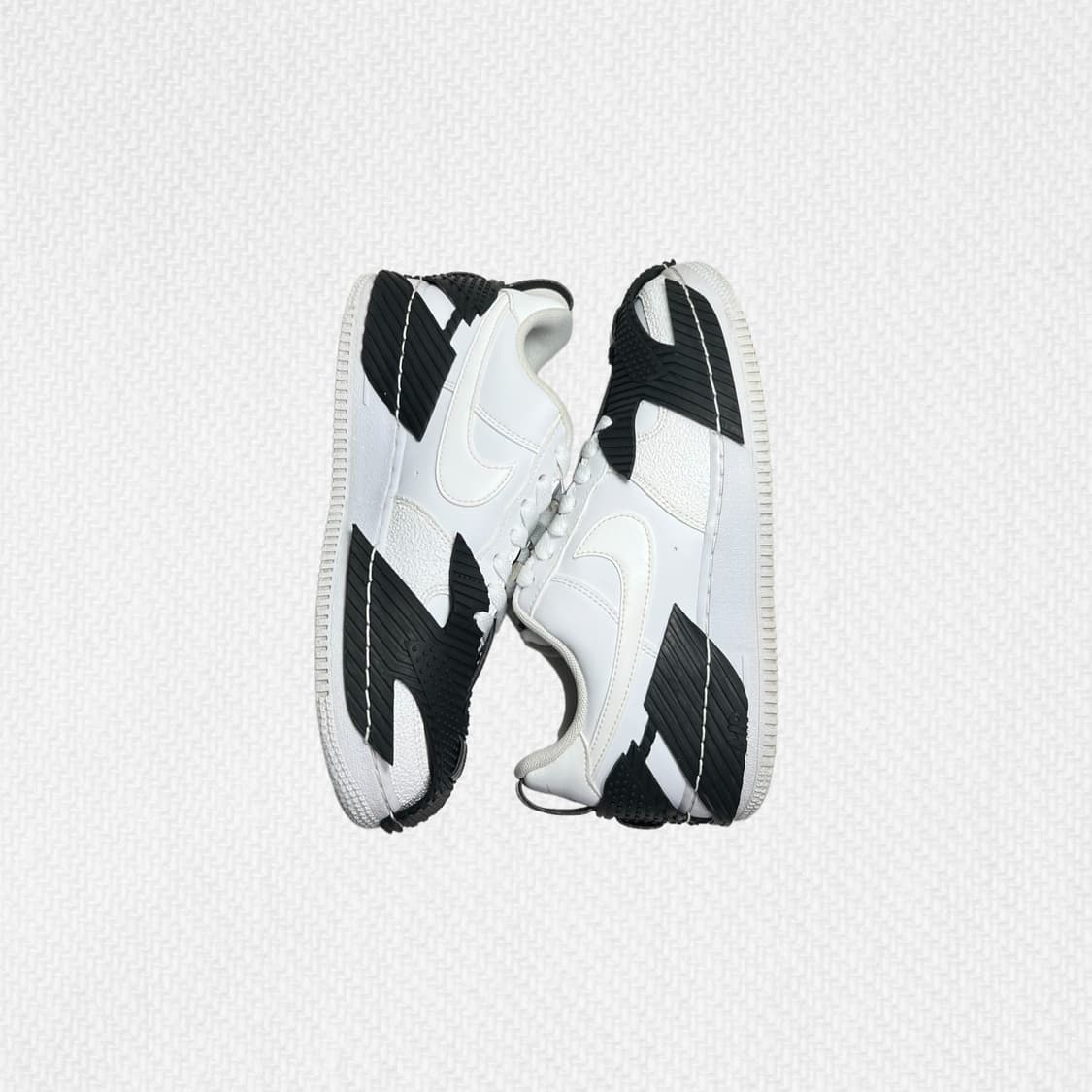 245 나이키 에어포스1 NDSTRKT 화이트 상품이미지5