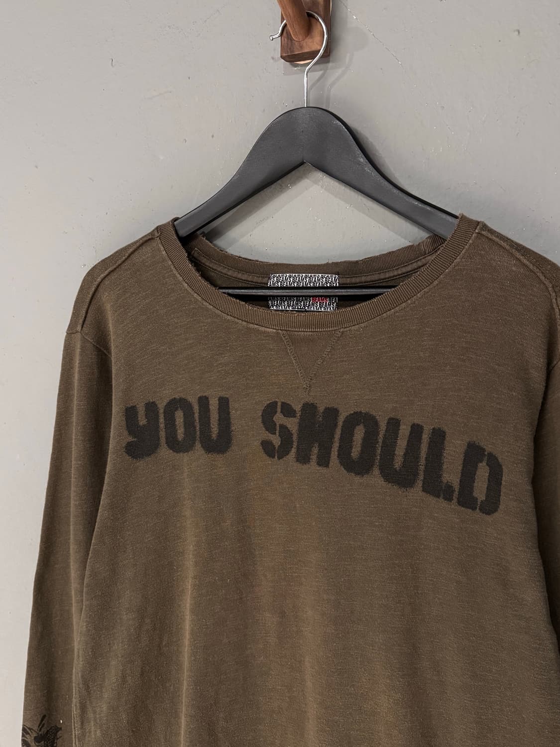 Beams 빔즈 디스트레스드 레터링 롱슬리브  상품이미지3