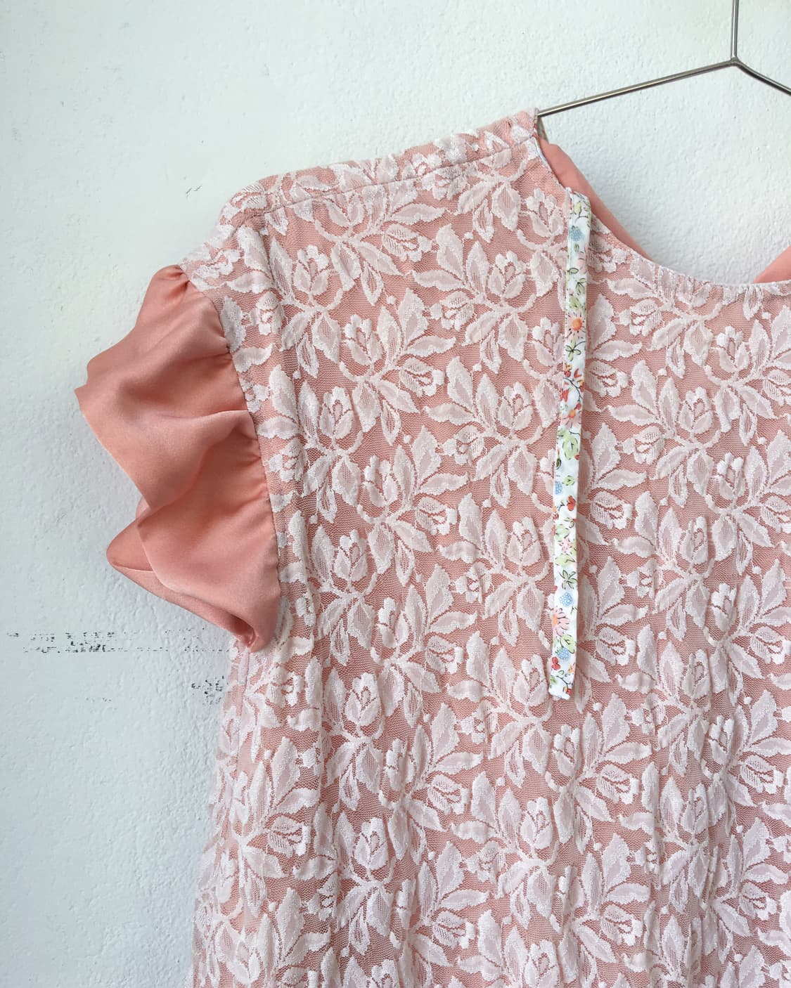 Lace flare blouse 상품이미지4