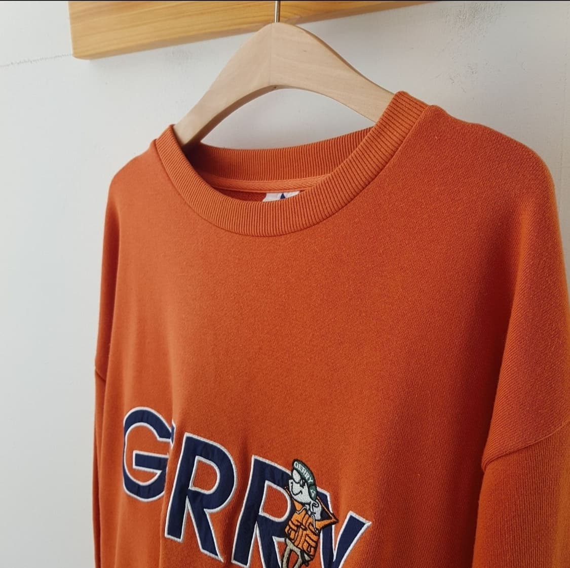 제리 로고 스웻 상품이미지3