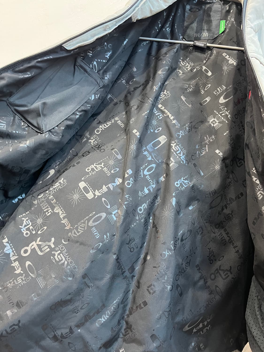 오클리 로고 패디드 자켓 상품이미지9