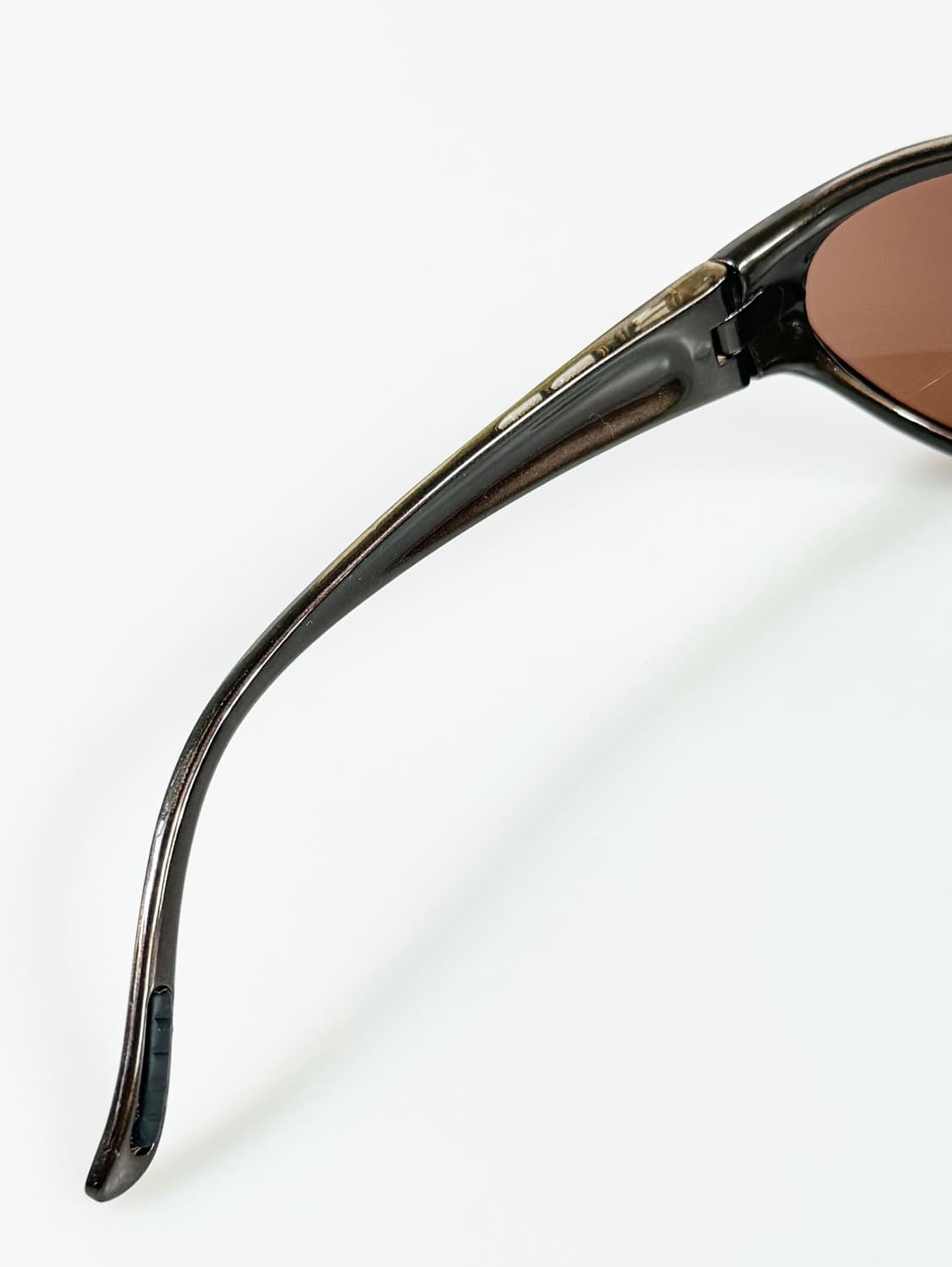 BLOC 랩어라운드 스포티 프레임 틴트 빈티지 선글라스 상품이미지7