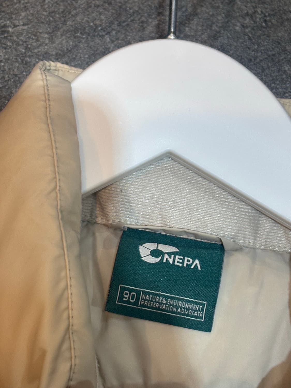 네파 여성 구스다운 경량패딩 90사이즈 상품이미지6