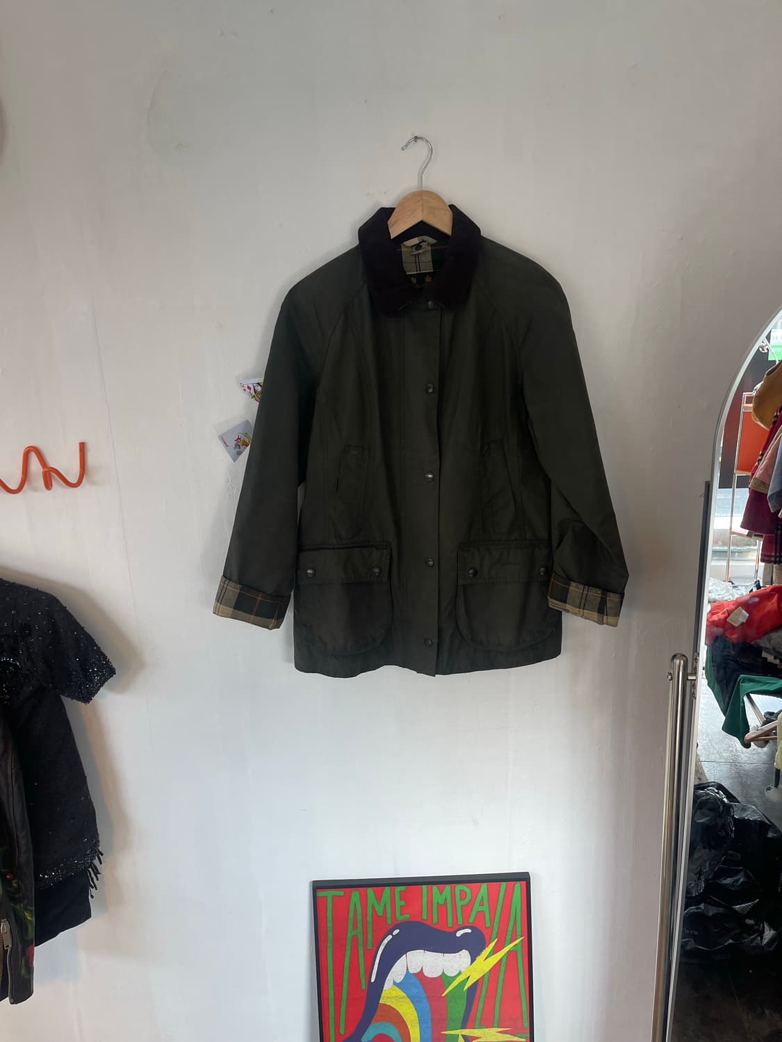 Barbour 왁스 자켓 (크롭 기장) 상품이미지1