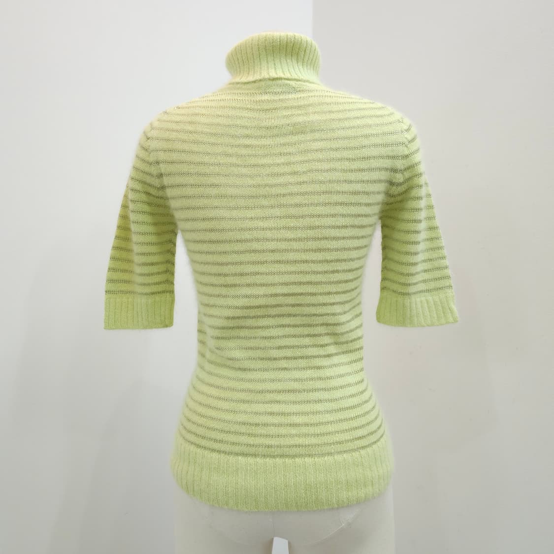파스텔 라임 앙고라 스트라이프 반팔 터틀넥 니트 상품이미지2