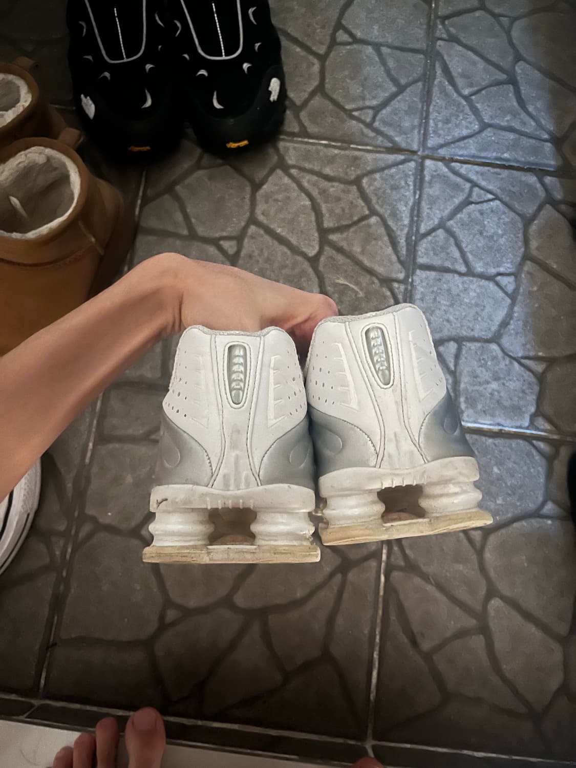 나이키 샥스 r4 285 상품이미지2